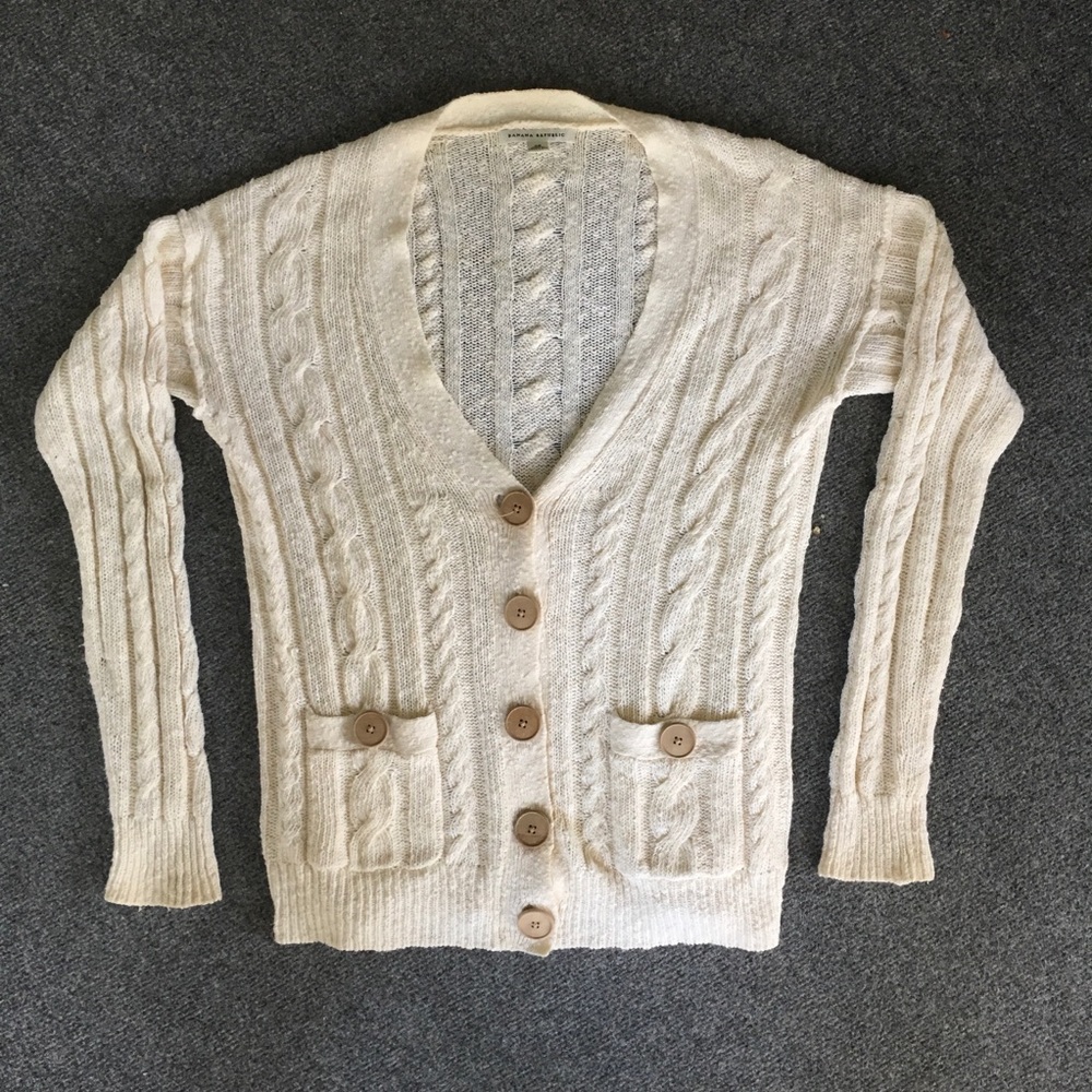 Loose knit cardigan